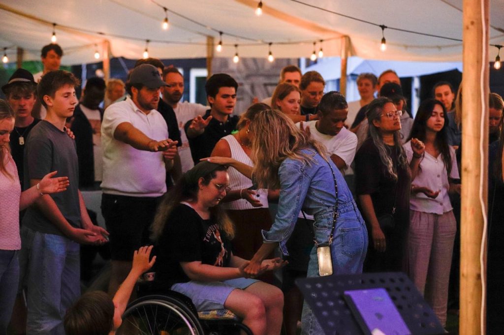 8a66e62b-7dce-4f46-b2fb-867abd932ee2